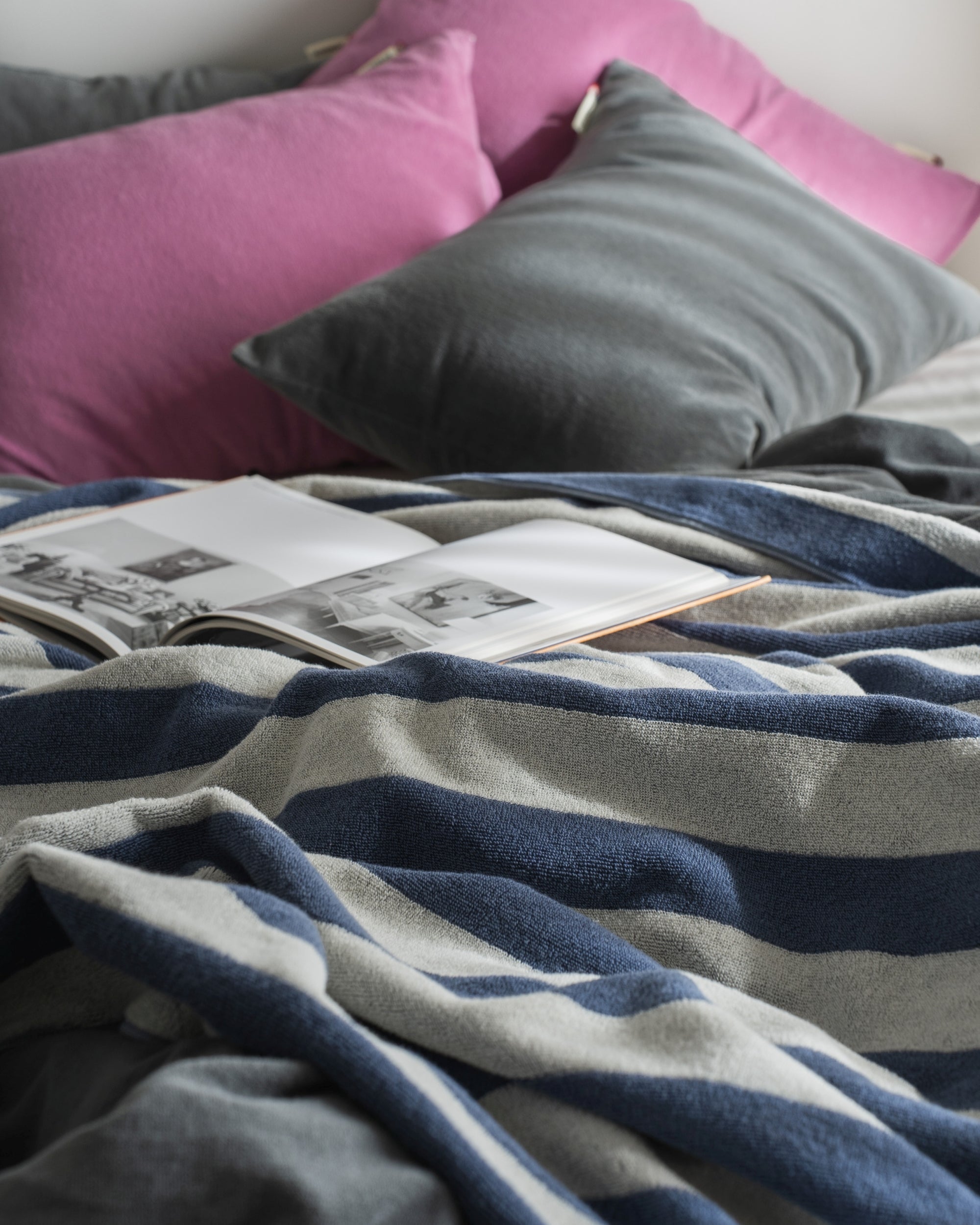 Imabari Towel Stripe Blanket Midnight Blue and Pearl White Stripes