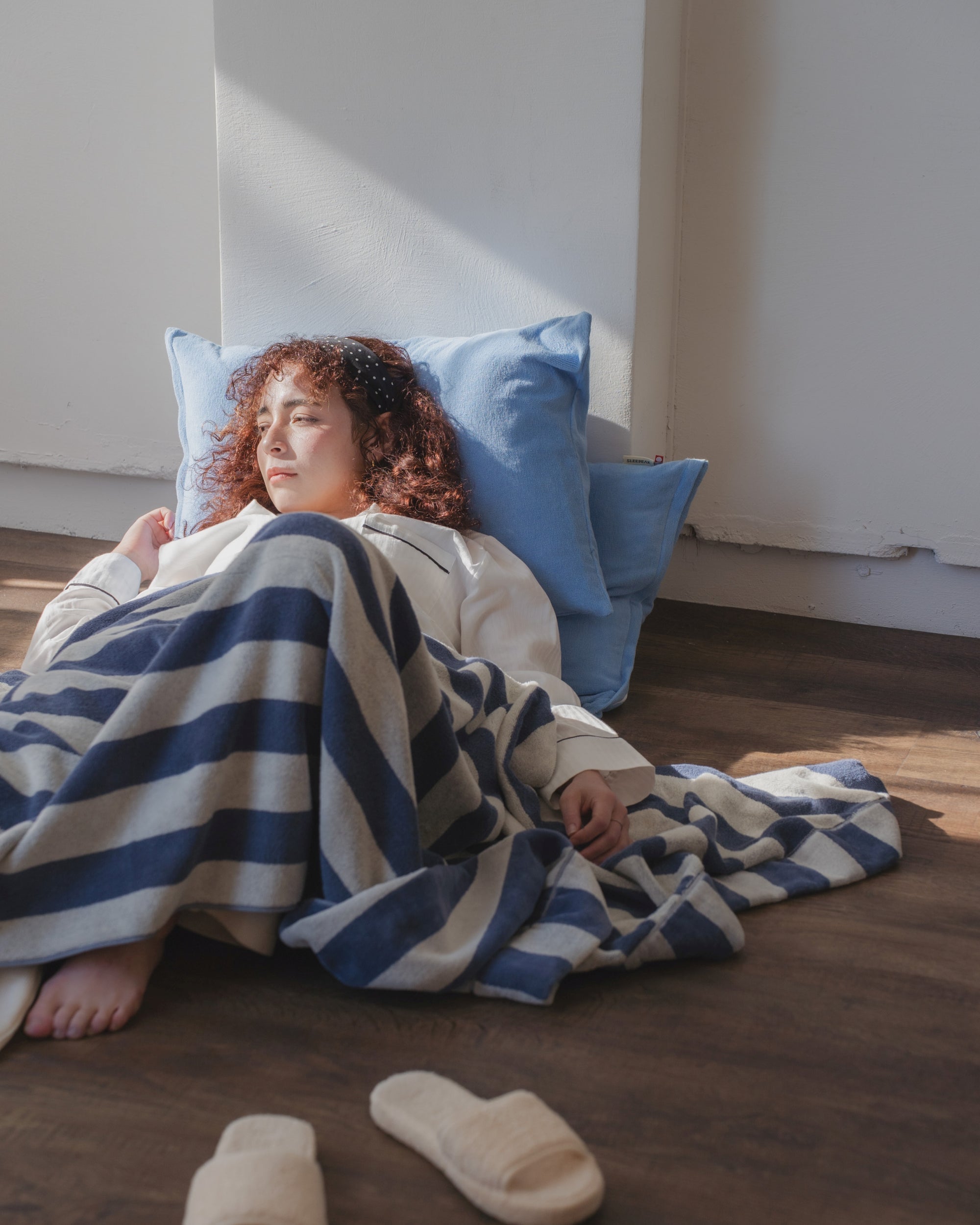 Imabari Towel Stripe Blanket Midnight Blue and Pearl White Stripes